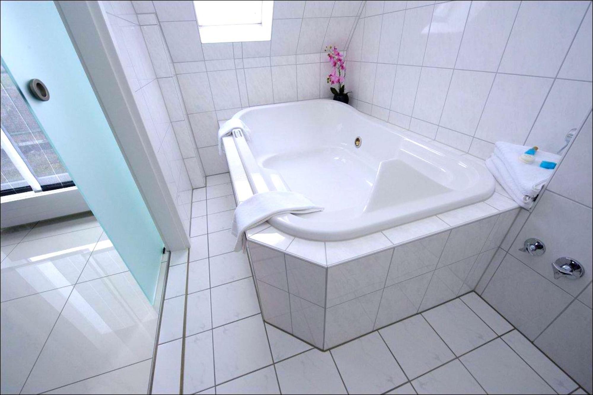 Weber Hotel MHG Zewnętrze zdjęcie