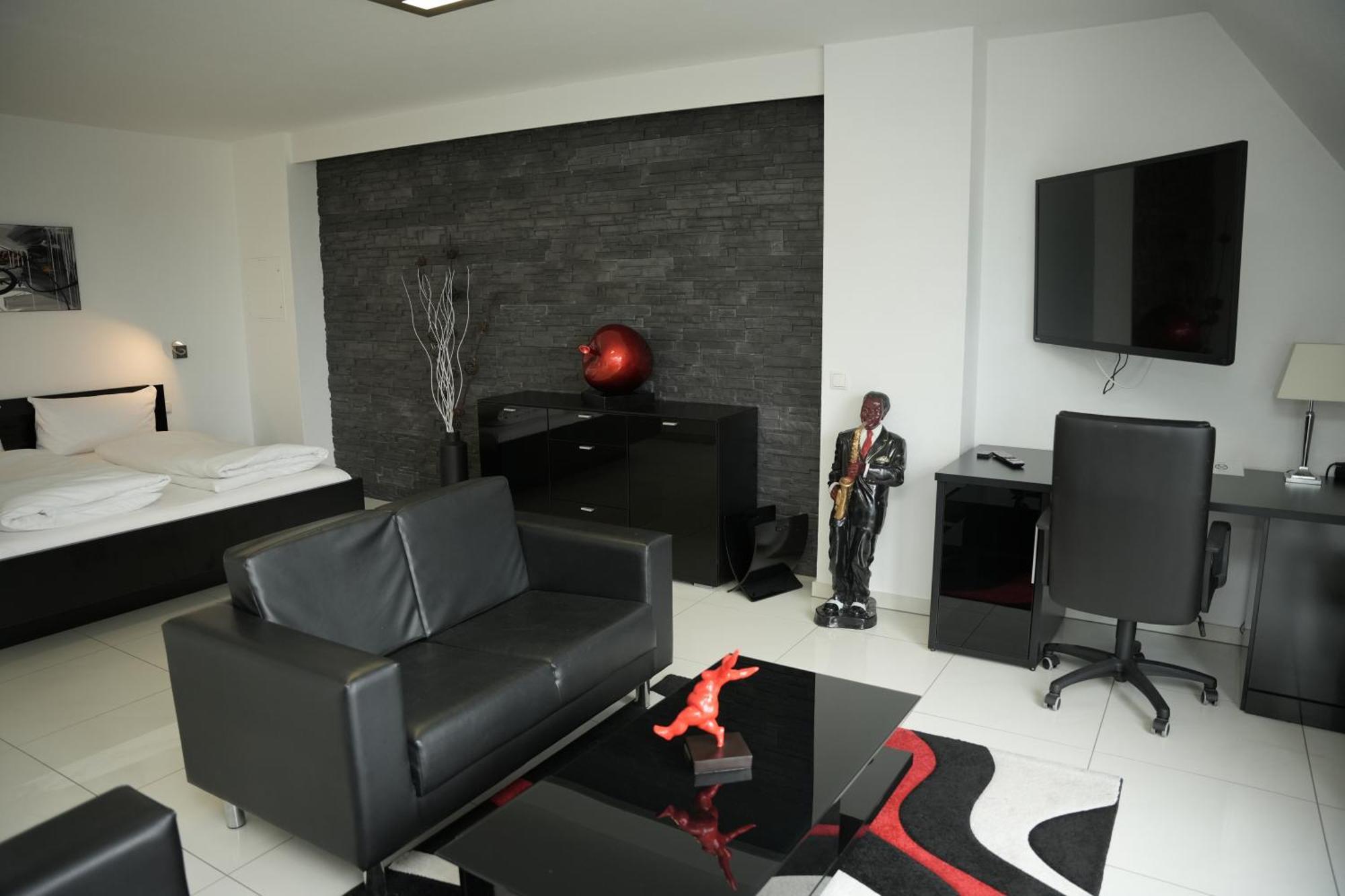 Weber Hotel MHG Zewnętrze zdjęcie
